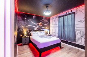 Themed Home wPvt Pool and Game Room in Resort